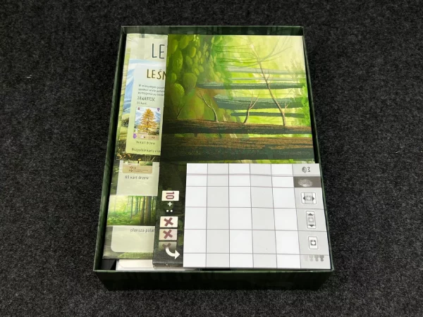 11aa8fe33b4b5da5297c52fcbf43fb4c.jpg Insert pasujący do gry Leśne Rozdanie i dodatku Alpy