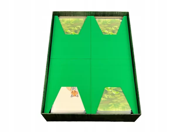 5c20fb2c7c0a4d0fc7f59cb74e9cd184.jpg Insert pasujący do gry Leśne Rozdanie i dodatku Alpy