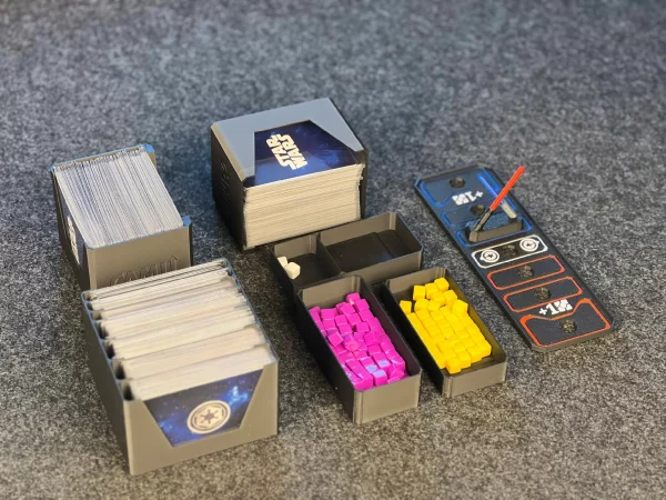 62467c10a5956268f4635e3c649760d2.jpg Insert pasujący do gry Star Wars The Deckbuilding Game ORAZ Clone Wars + TOR MOCY