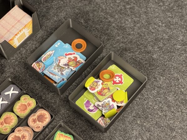 8 Insert pasujący do gry Ślimaki